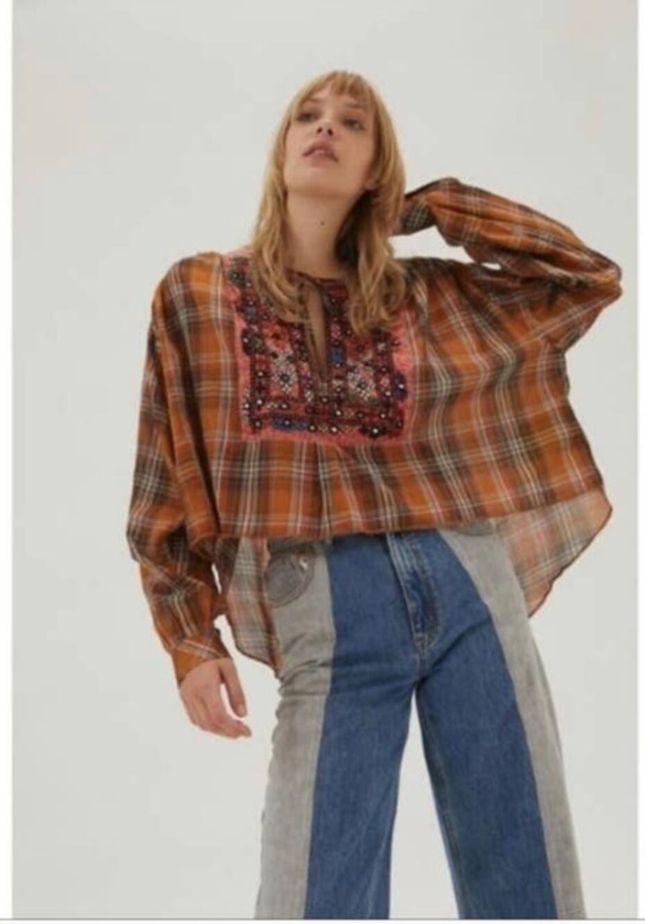NWT Kimchi Blue Top Urban Outfitters Size SP